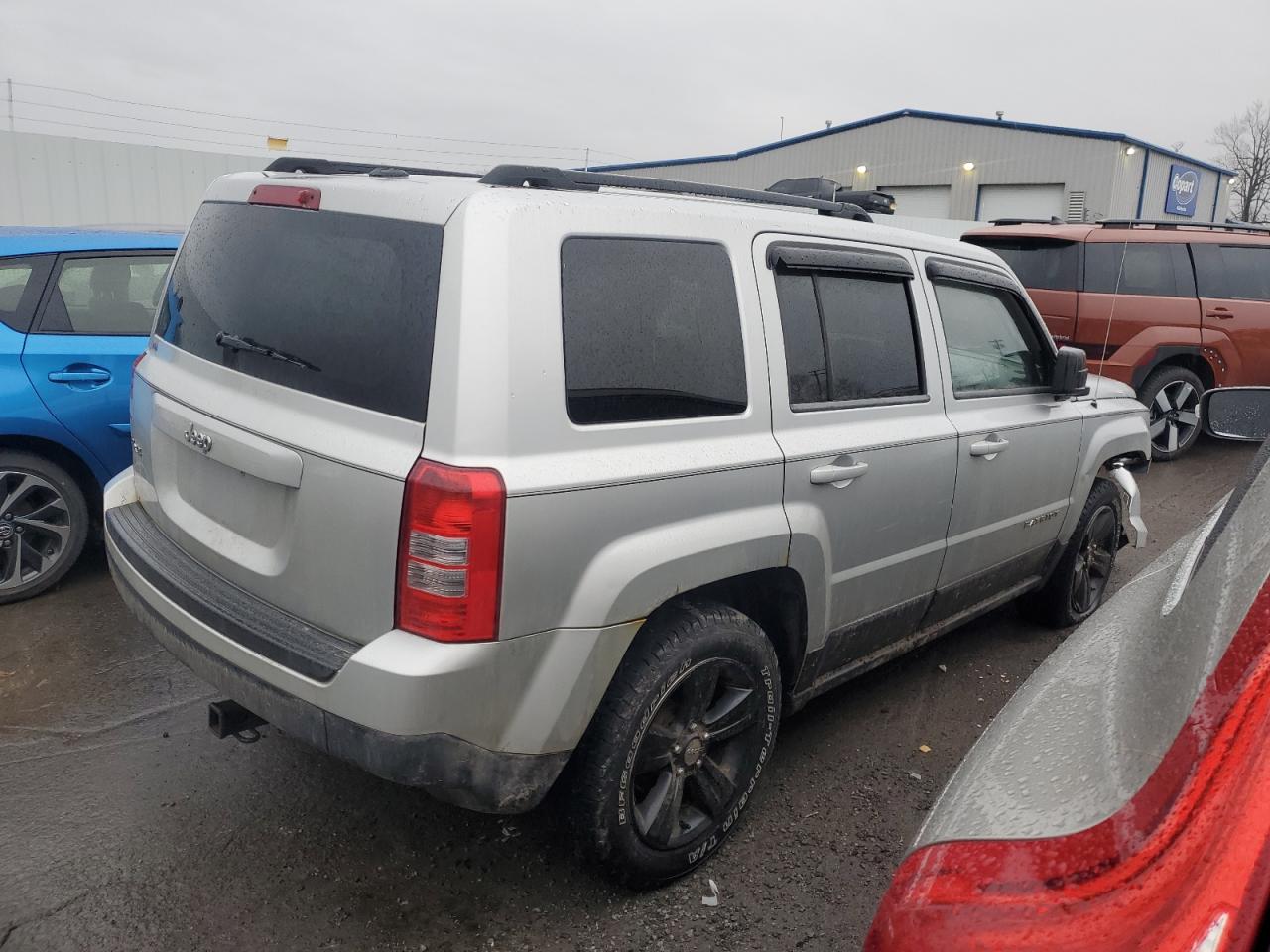 VIN 1C4NJRBB1ED575679 2014 JEEP PATRIOT no.3