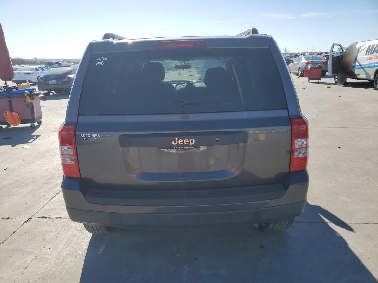 VIN 1C4NJPBB5ED866089 2014 JEEP PATRIOT no.6