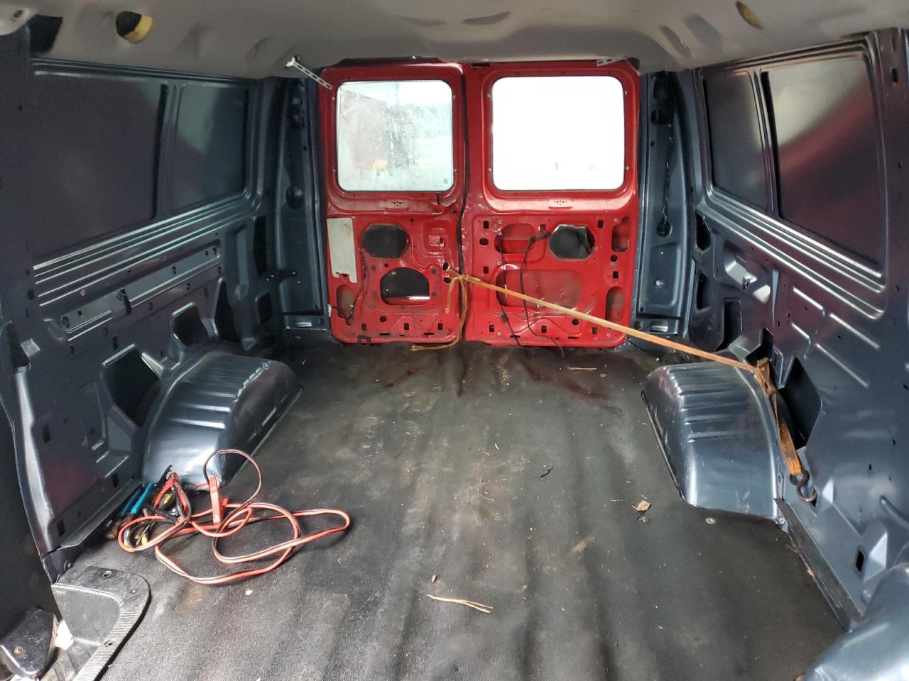 2014 Ford Econoline - Image 10