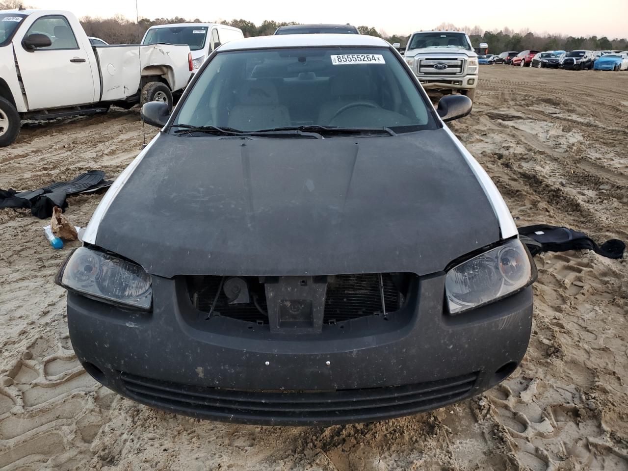 2005 Nissan Sentra - Image 5