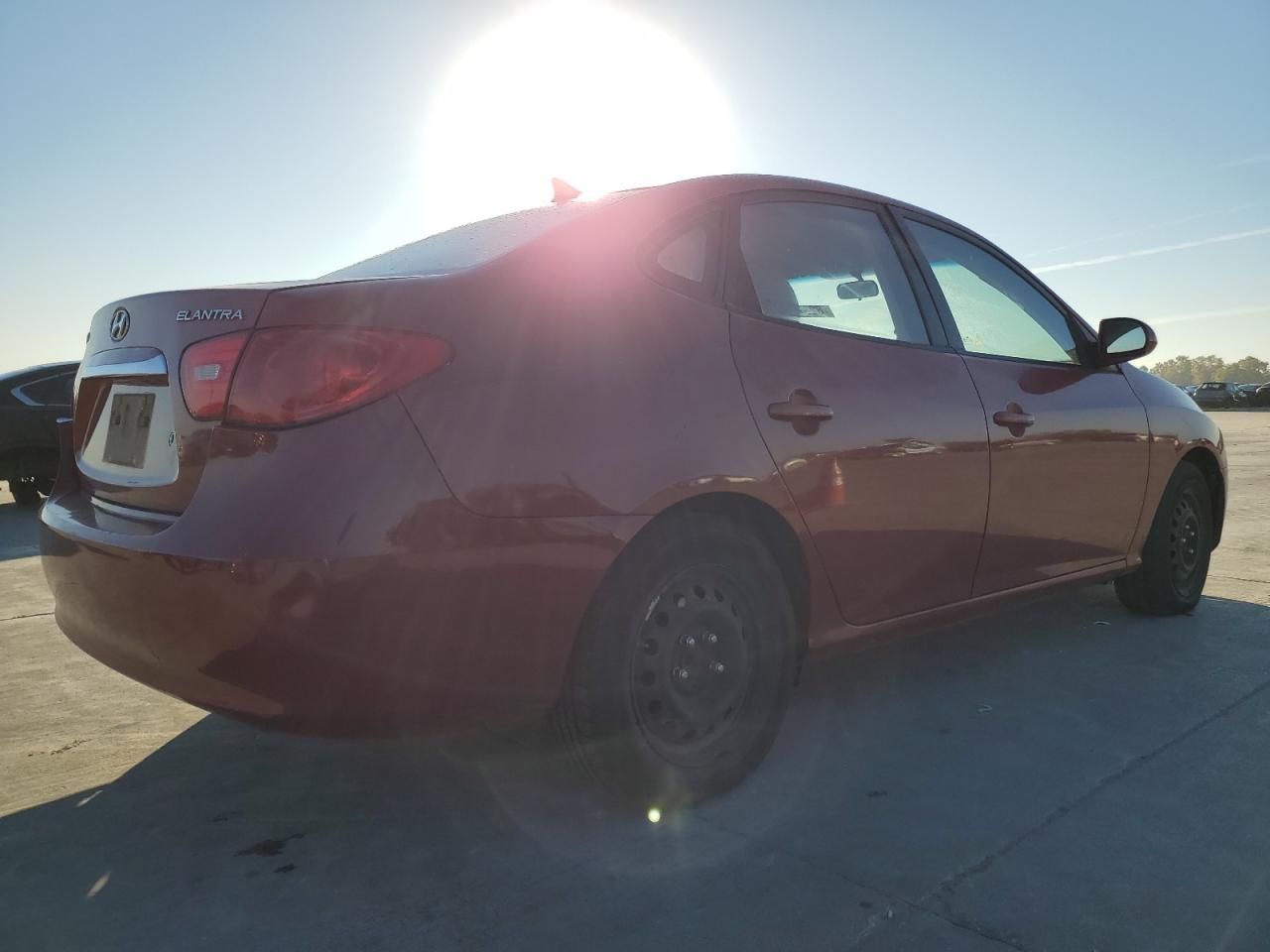 2010 Hyundai Elantra - Image 3