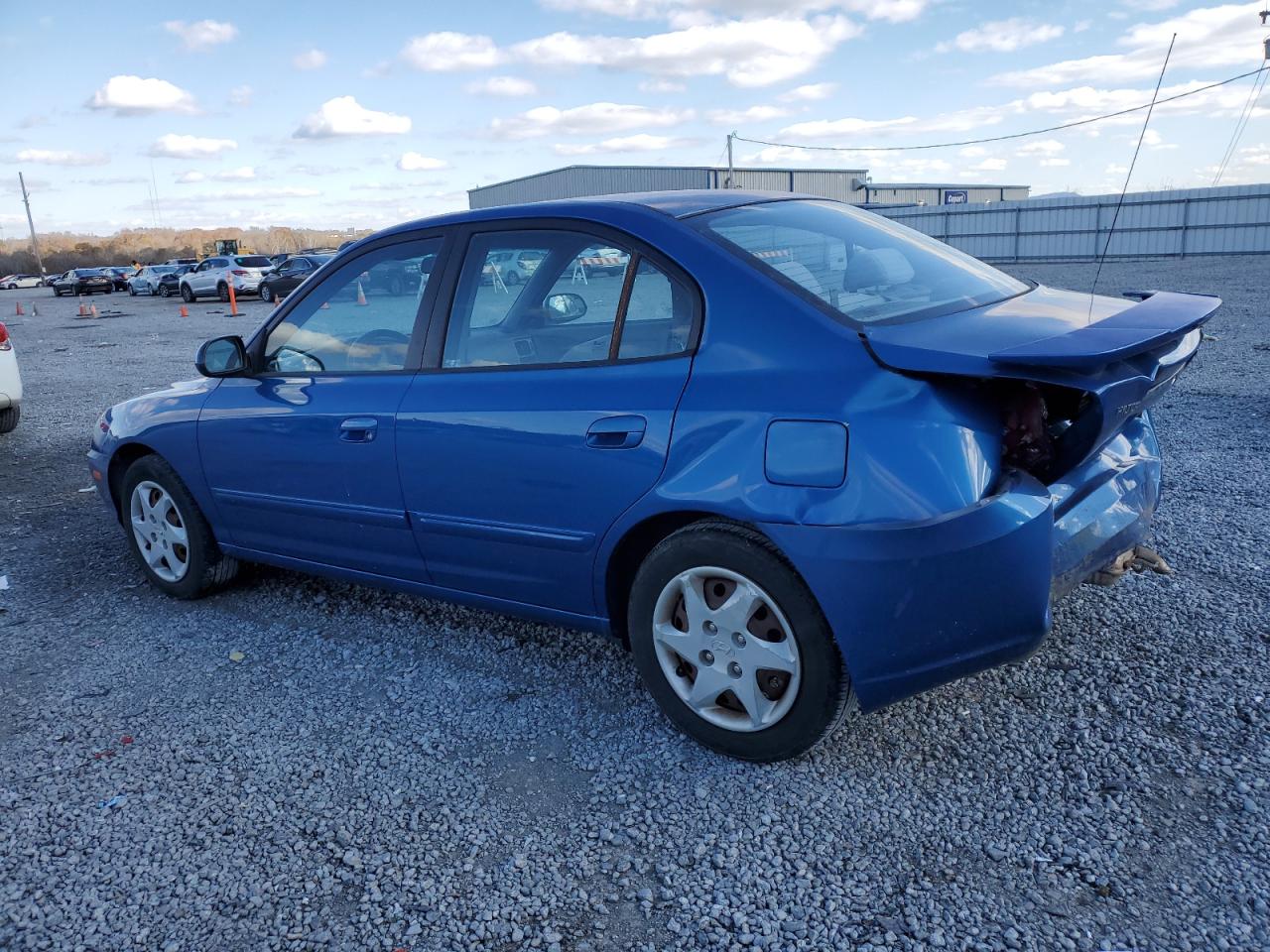 2005 Hyundai Elantra - Image 2