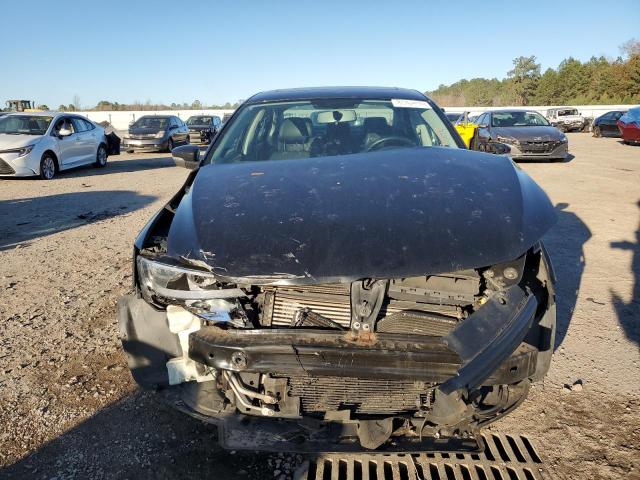 Sedans VOLKSWAGEN JETTA 2012 Czarny
