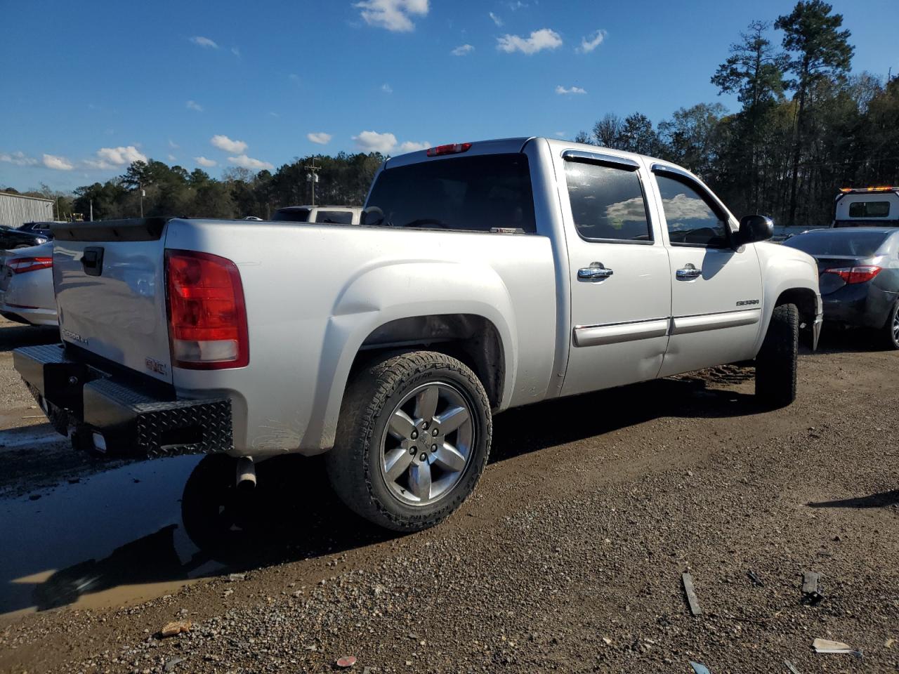 VIN 3GTP1VE03DG335739 2013 GMC SIERRA no.3