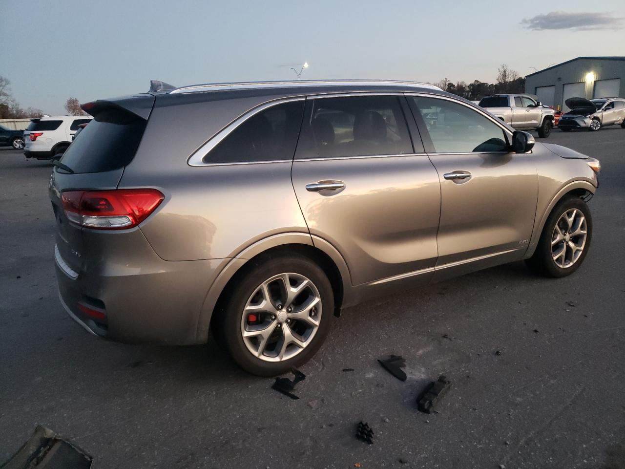 2017 Kia Sorento - Image 3
