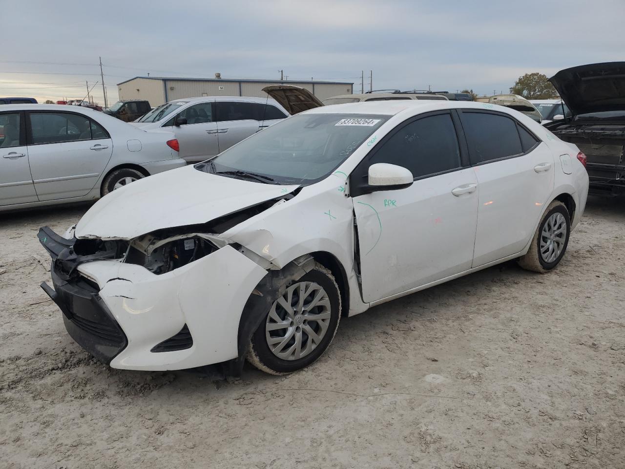 VIN 5YFBURHE9HP658077 2017 TOYOTA COROLLA no.1