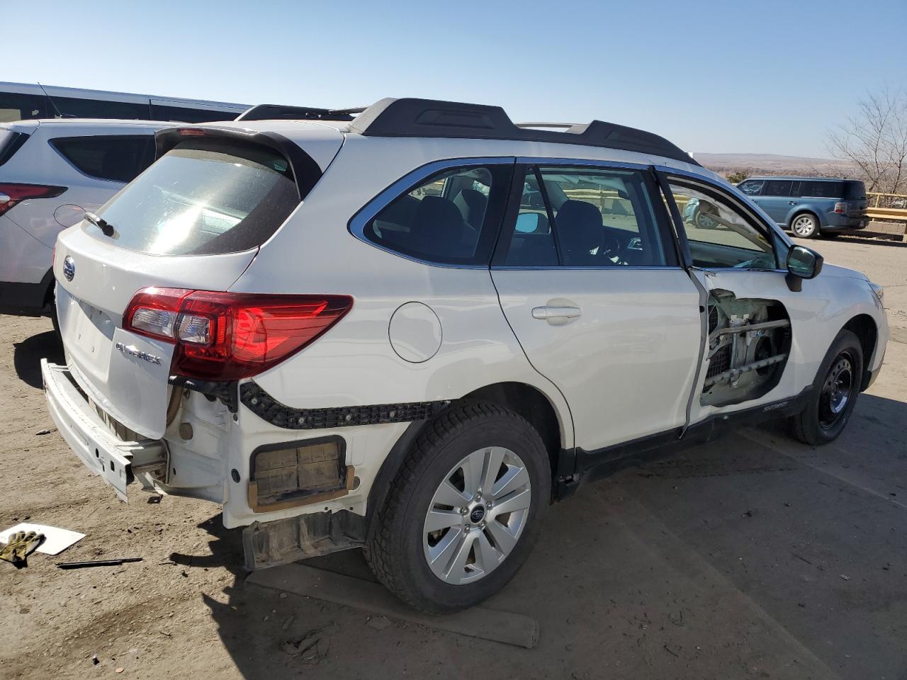 VIN 4S4BSAAC9J3325260 2018 SUBARU OUTBACK no.3