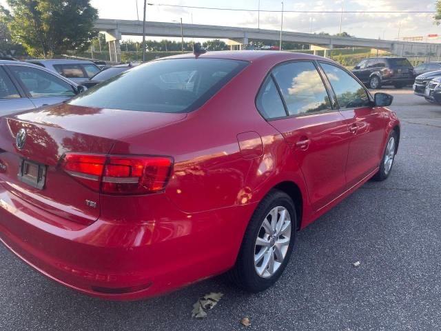 Sedans VOLKSWAGEN JETTA 2015 Red