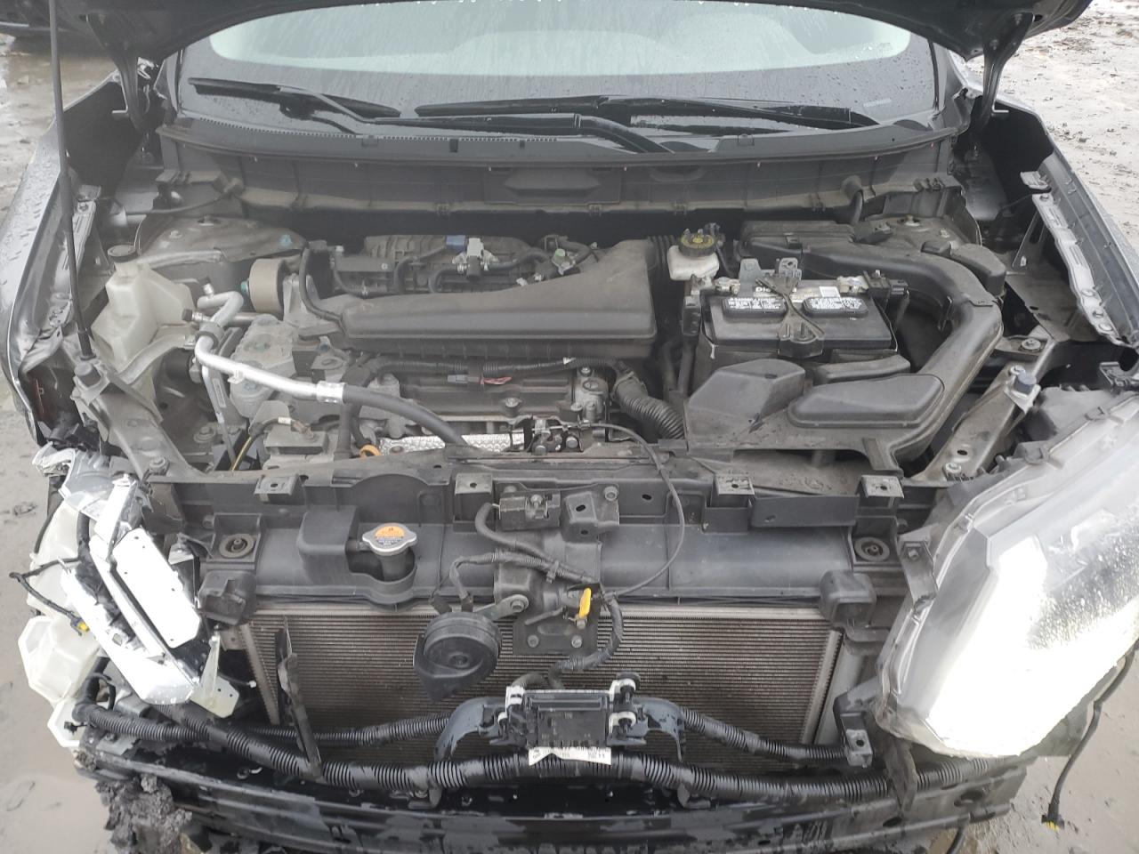 2018 Nissan Rogue - Image 12