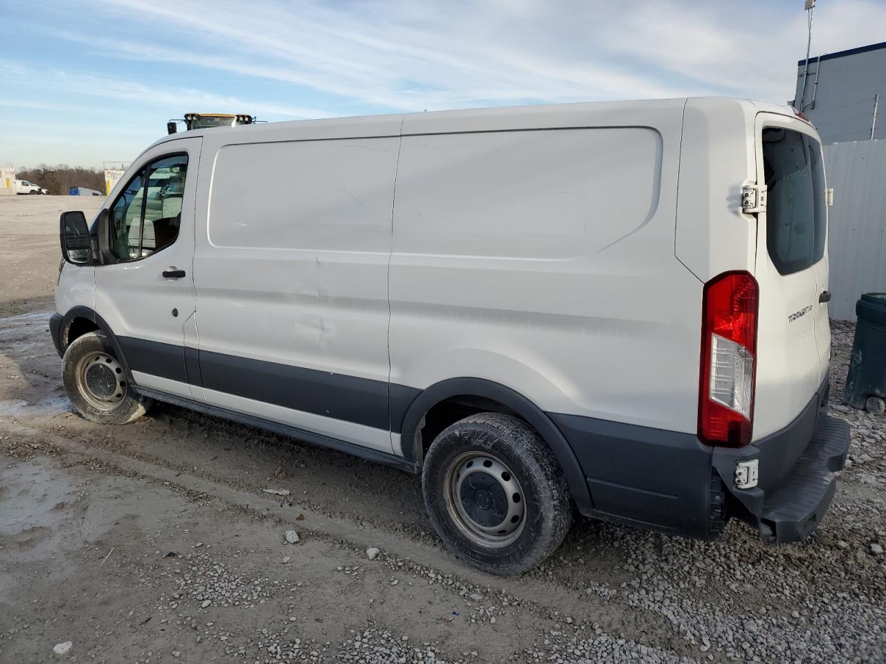 VIN 1FTNE1ZM4FKA78684 2015 FORD TRANSIT no.2