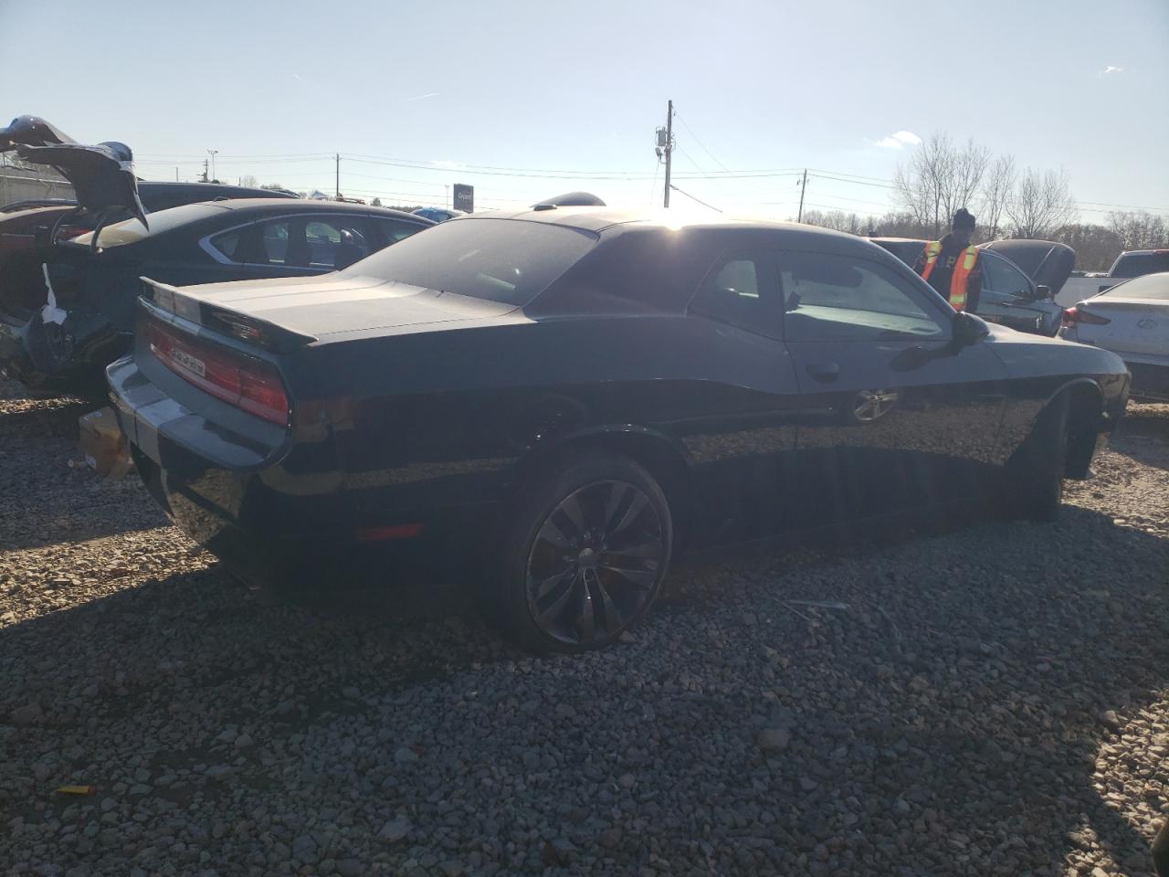 VIN 2C3CDYCJ1EH249645 2014 DODGE CHALLENGER no.3