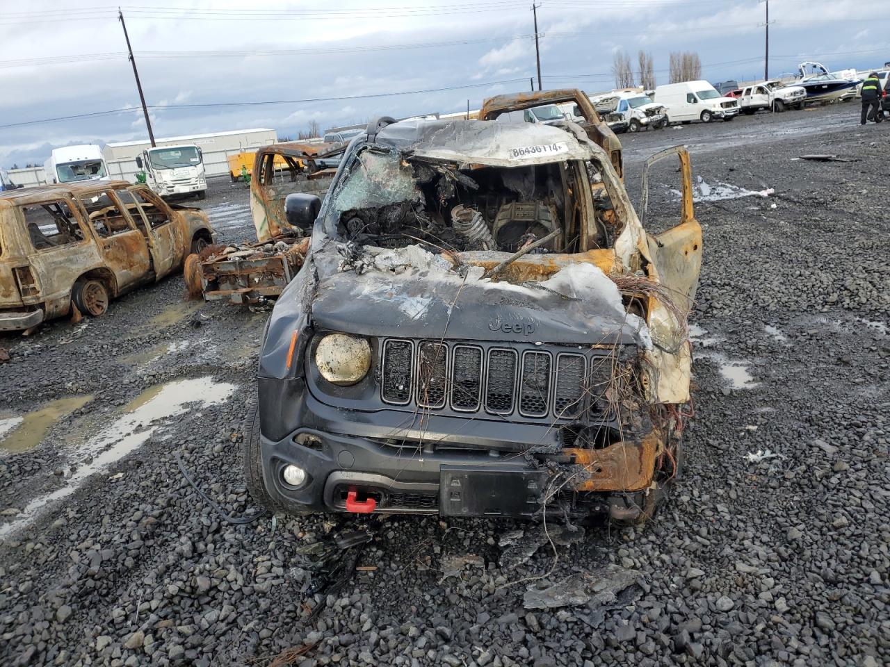 VIN ZACNJDC16PPP16062 2023 JEEP RENEGADE no.5