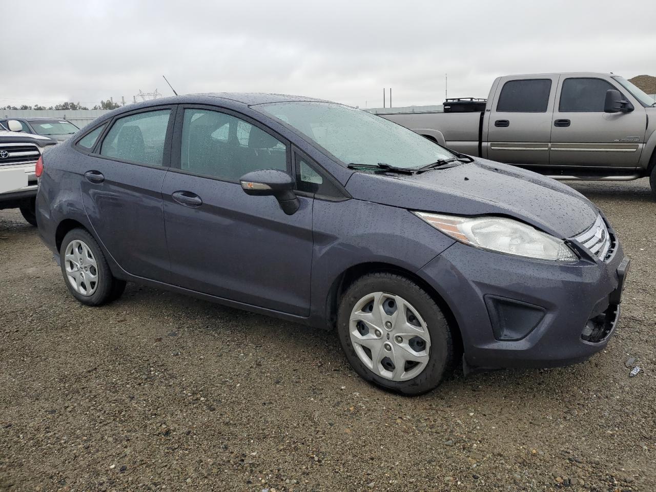 VIN 3FADP4BJ5DM221077 2013 FORD FIESTA no.4