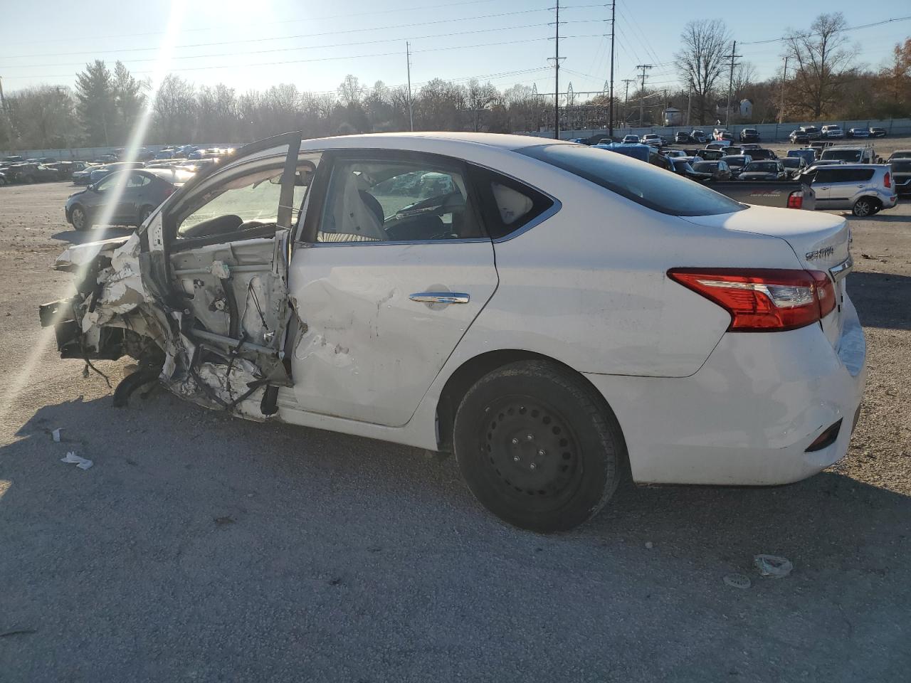 VIN 3N1AB7AP5KY366163 2019 NISSAN SENTRA no.2