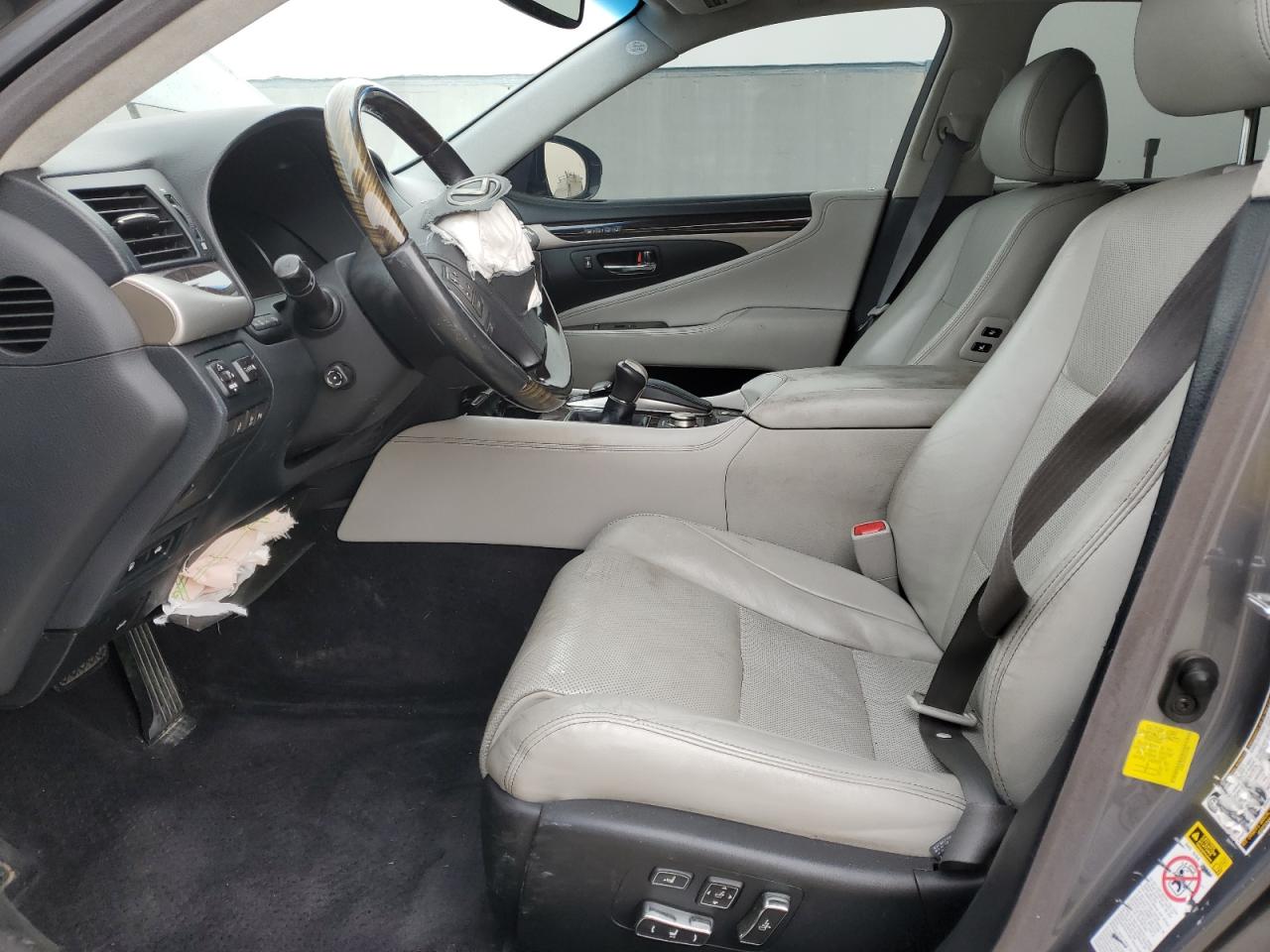2013 Lexus LS - Image 7