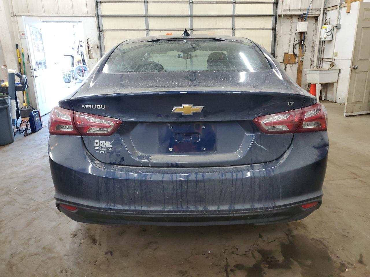 2022 Chevrolet Malibu - Image 6