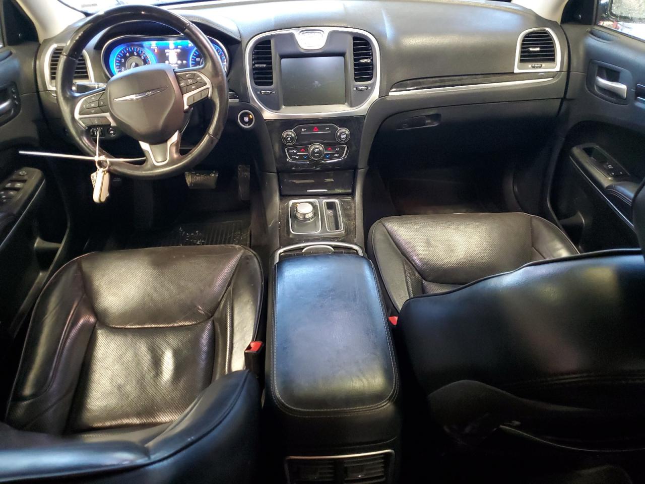 2016 Chrysler 300 - Image 8
