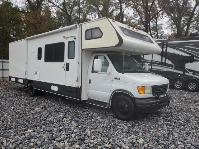 2004 Ford Econoline E450 Super Duty Cutaway Van