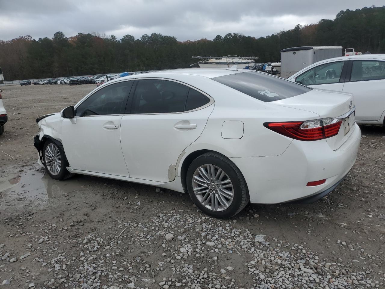 VIN JTHBK1GG6D2067402 2013 LEXUS ES350 no.2