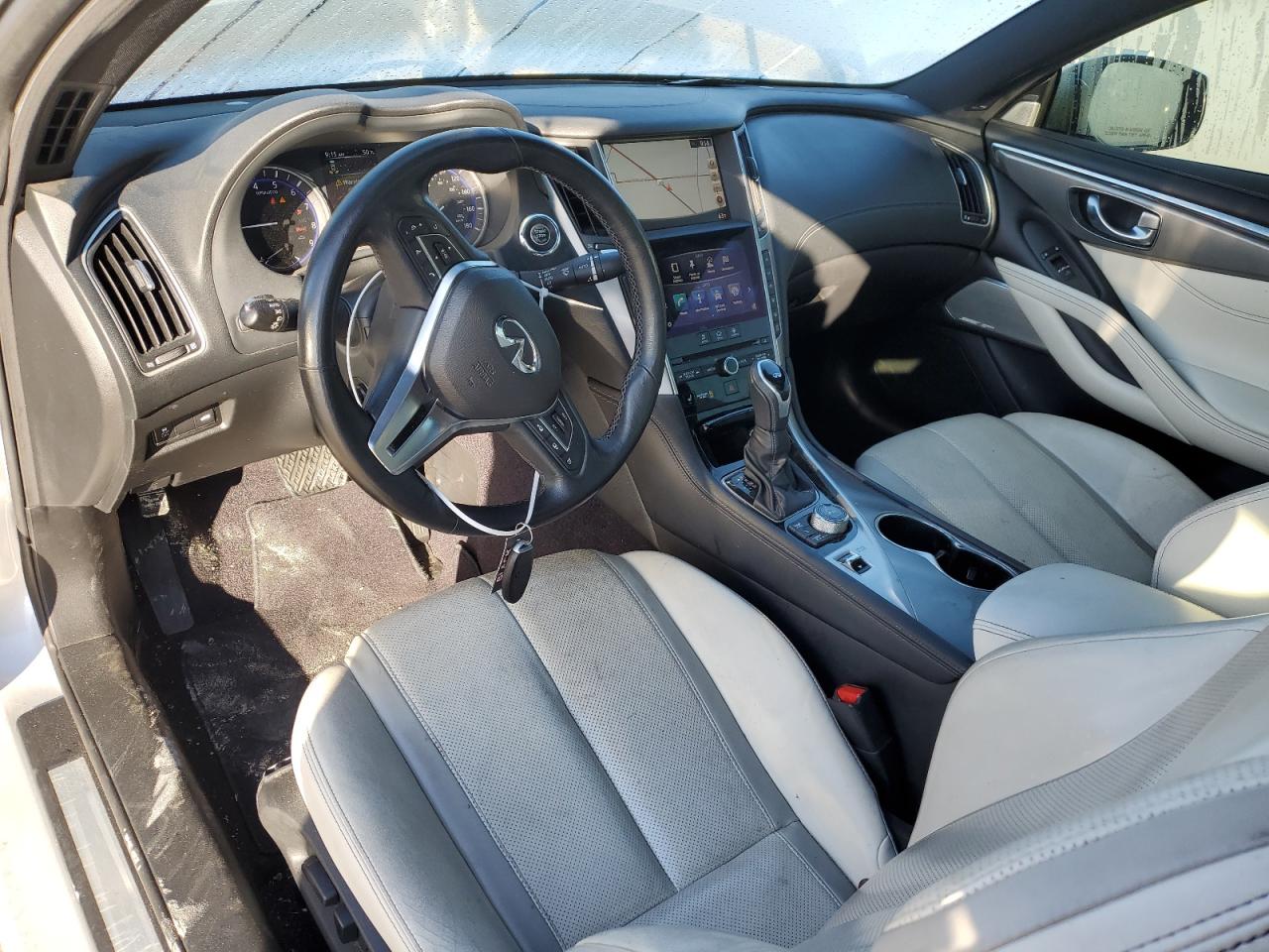 2017 Infiniti Q60 - Image 8