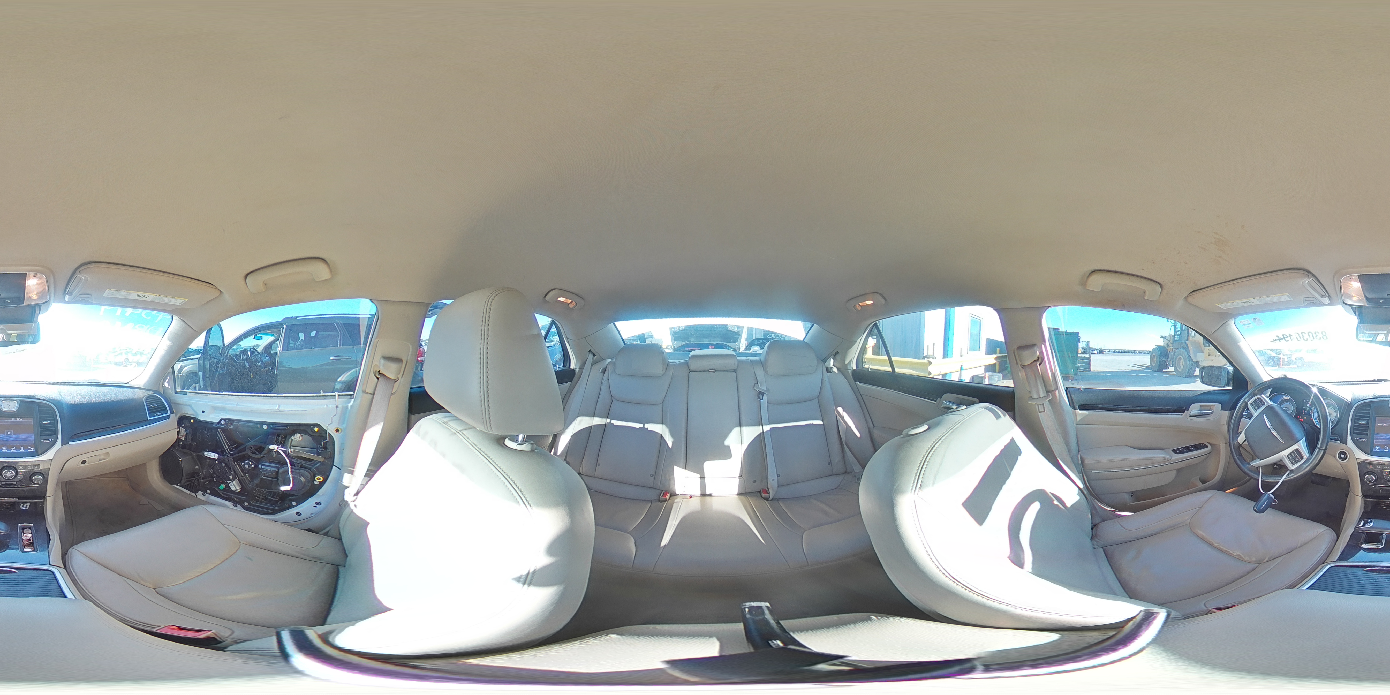 2014 Chrysler 300 - Image 15