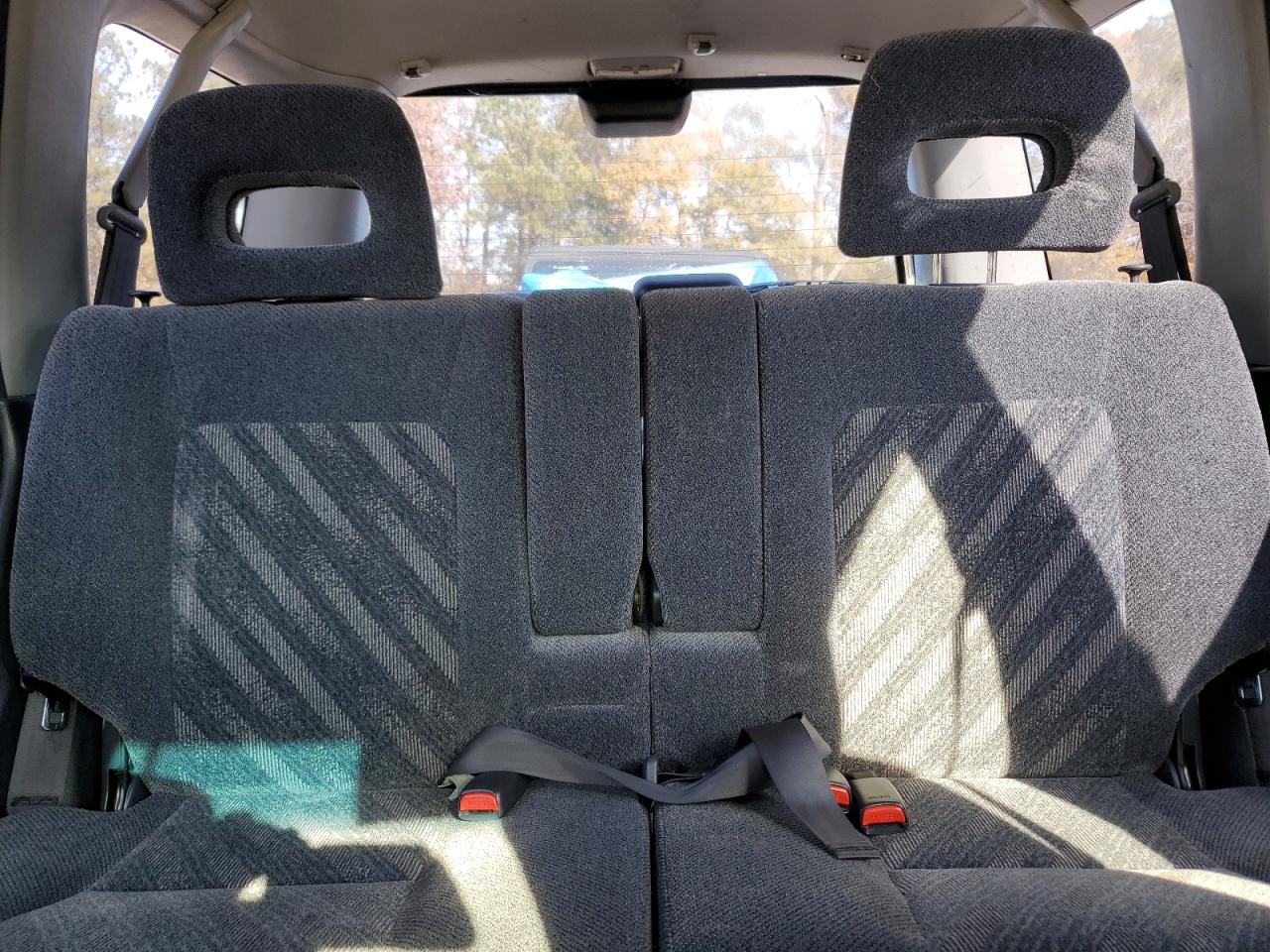 2001 Honda CR-V - Image 10