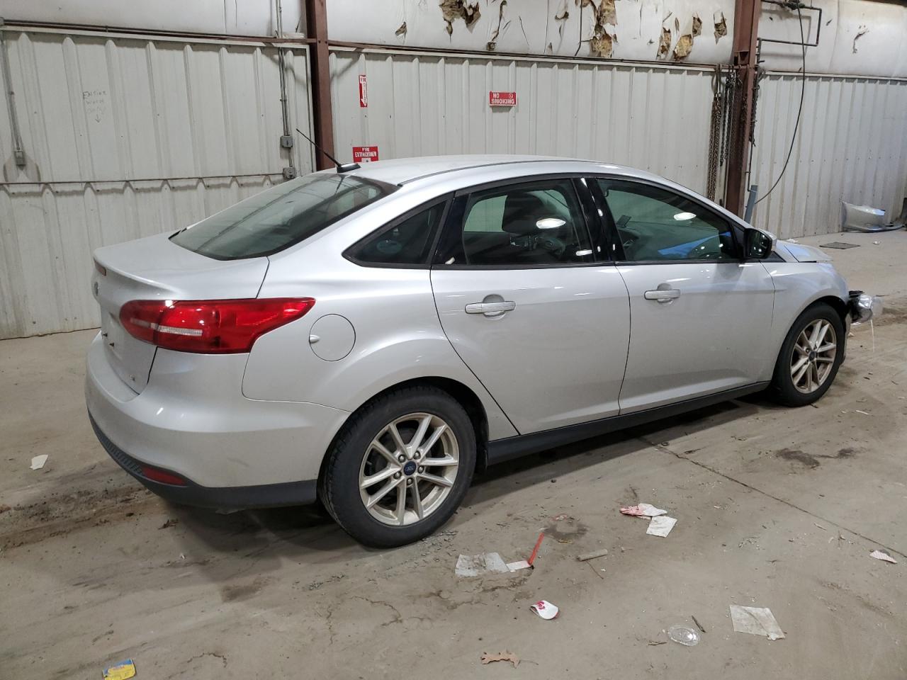 VIN 1FADP3F24HL208910 2017 FORD FOCUS no.3