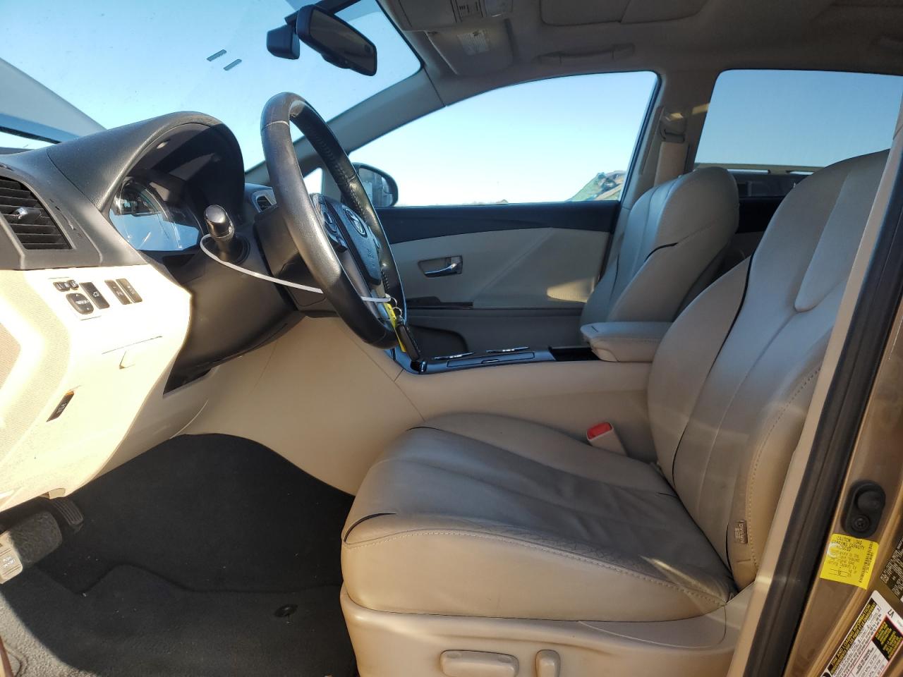 2014 Toyota Venza - Image 7