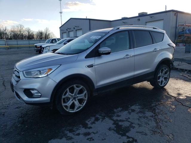  FORD ESCAPE 2017 Srebrny