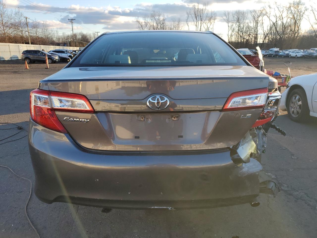2014 Toyota Camry - Image 6