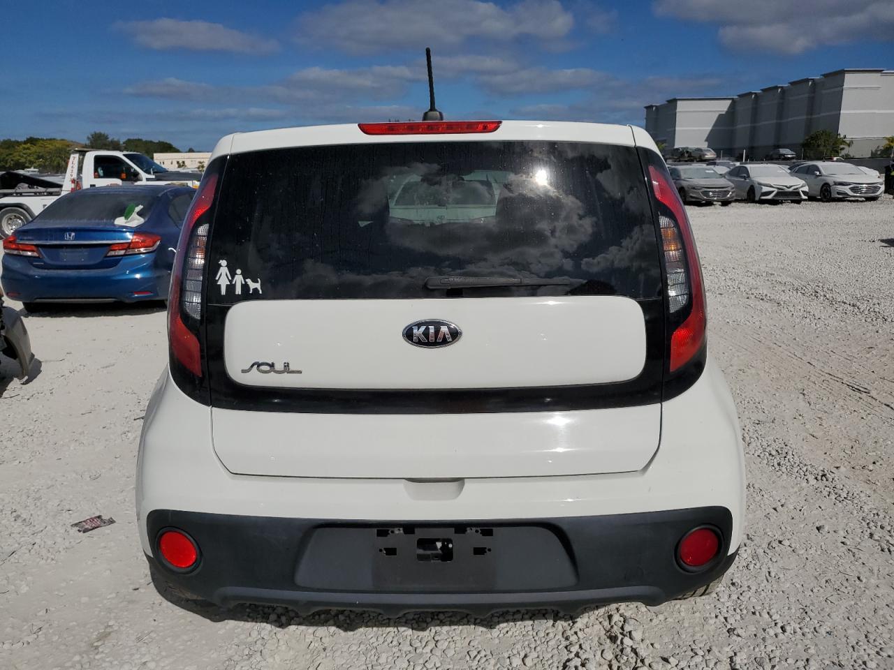 2018 Kia Soul VIN: KNDJN2A26J7542200 Lot: 84175254
