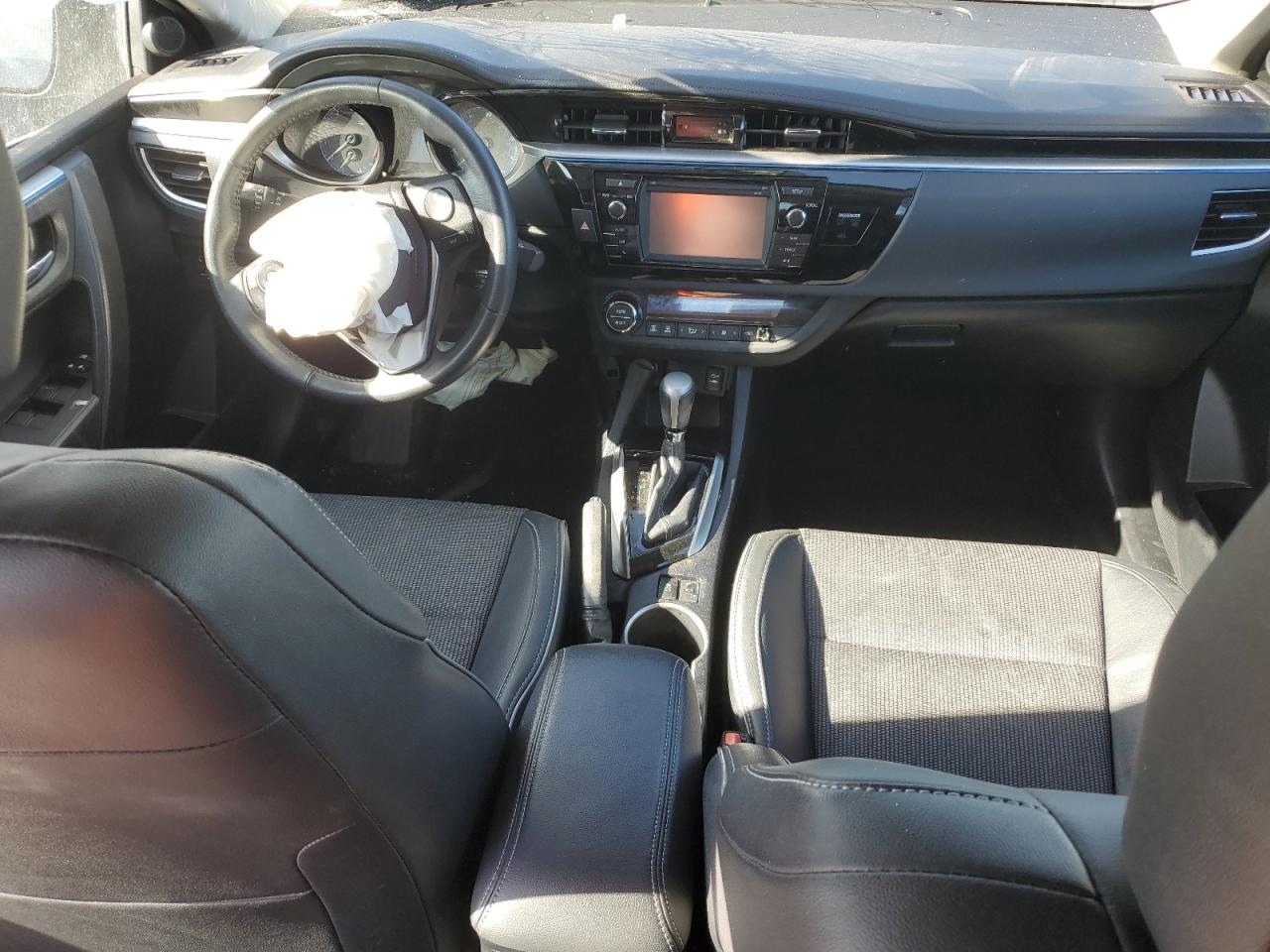 2015 Toyota Corolla - Image 8