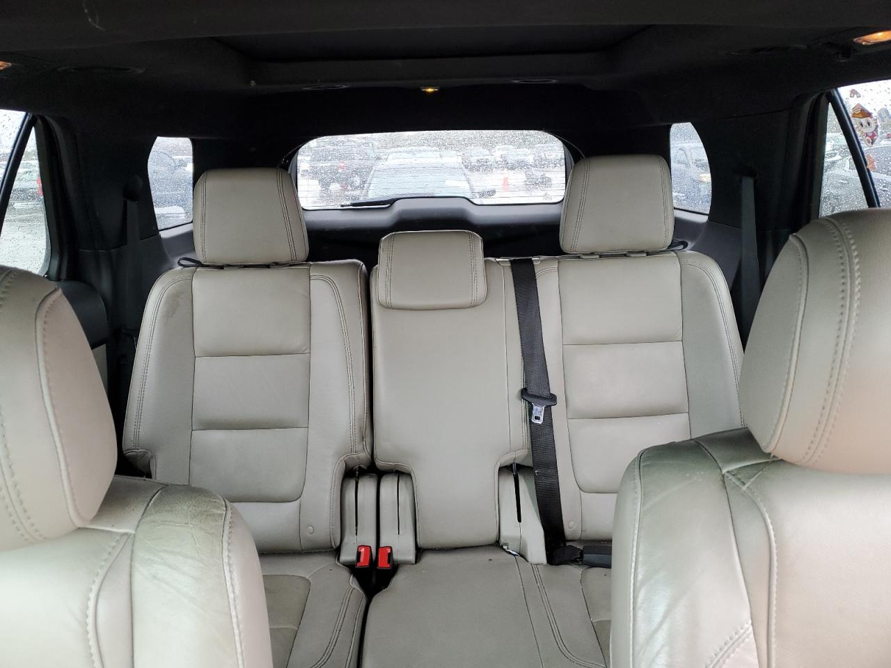 2015 Ford Explorer - Image 10
