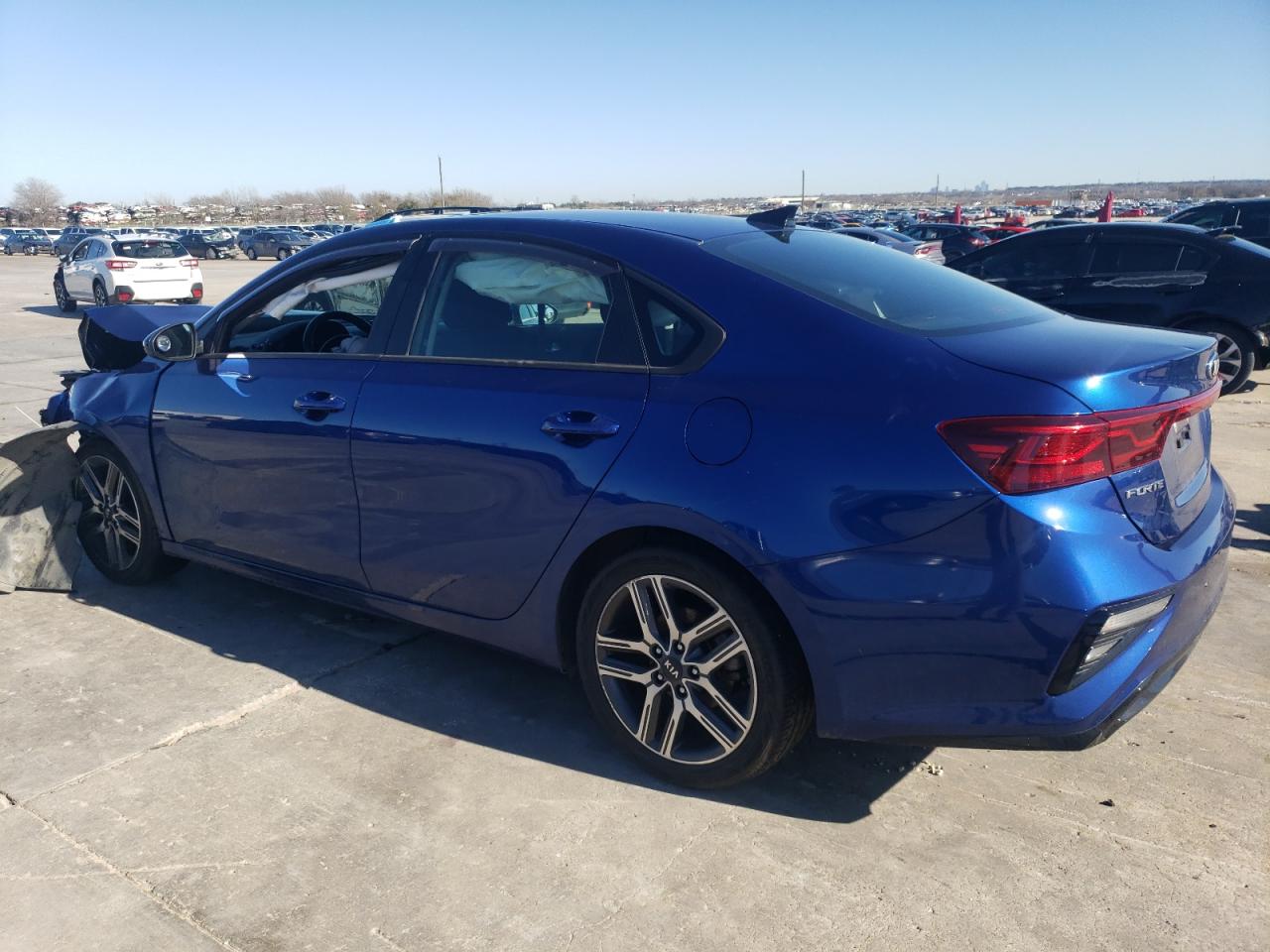 2019 Kia Forte - Image 2
