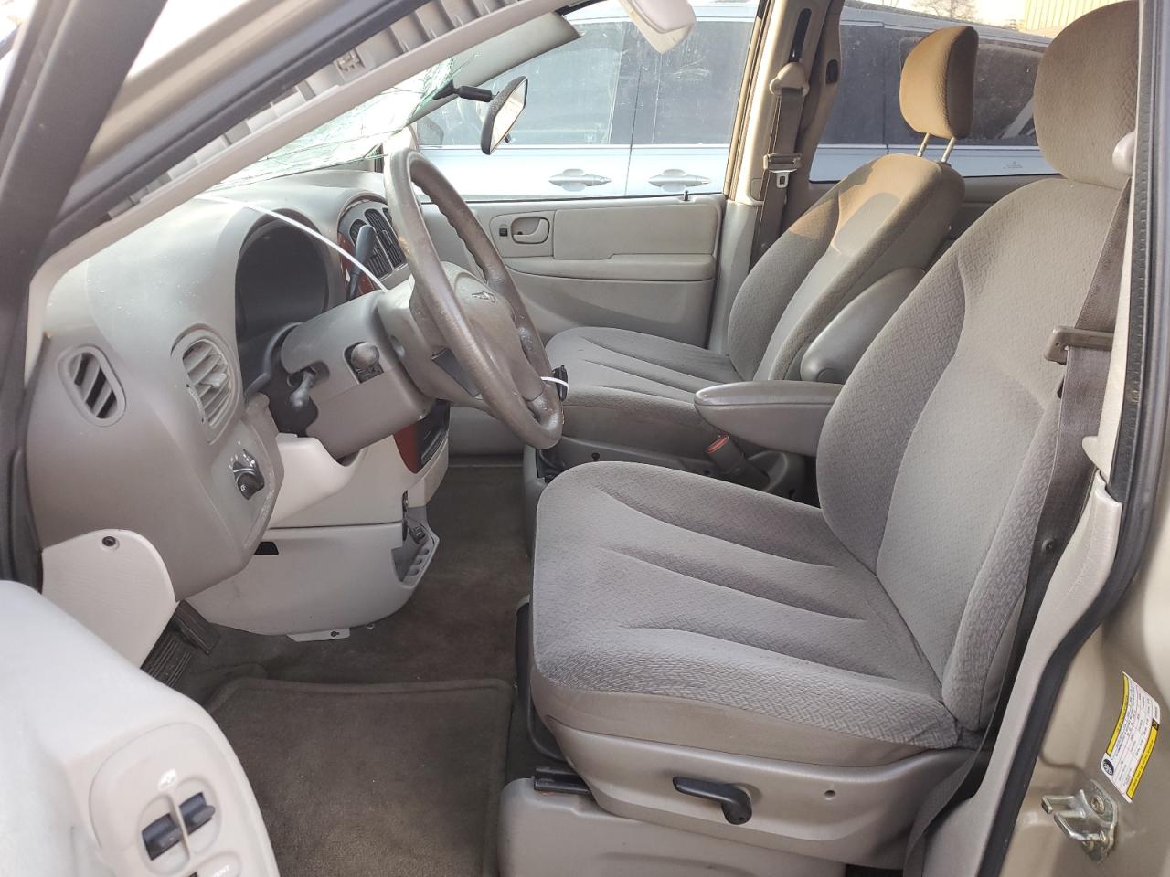 2006 Chrysler Town & Country - Image 7