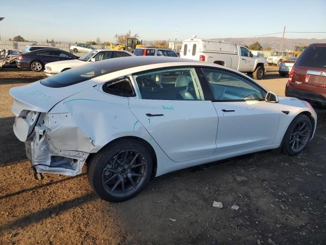  TESLA MODEL 3 2021 Білий