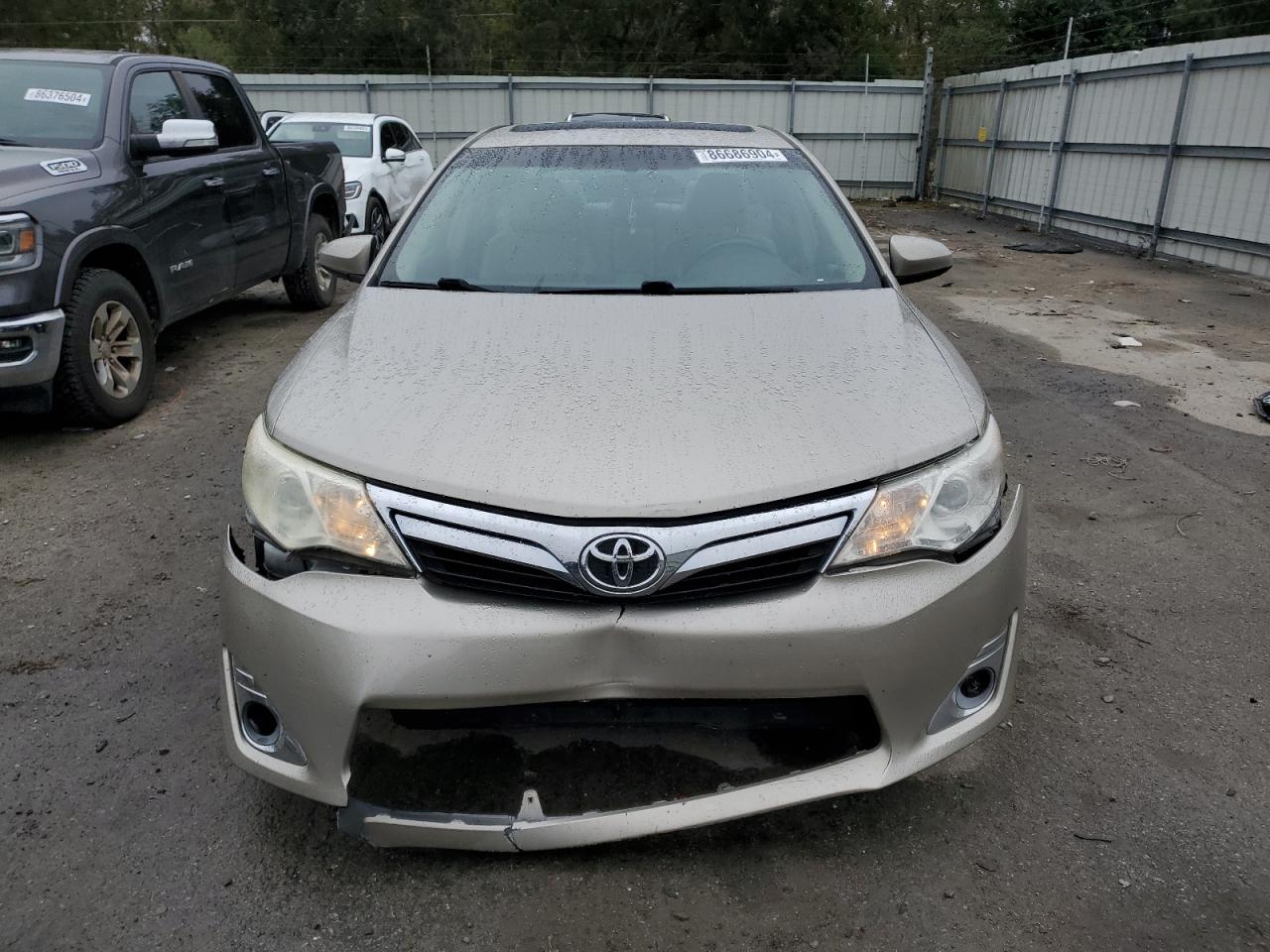 2013 Toyota Camry - Image 5