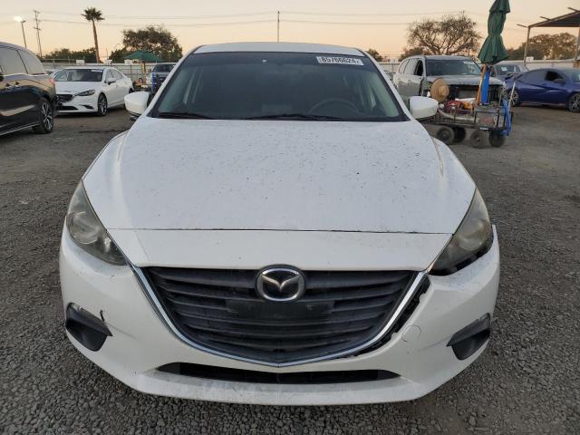  MAZDA 3 2016 Білий