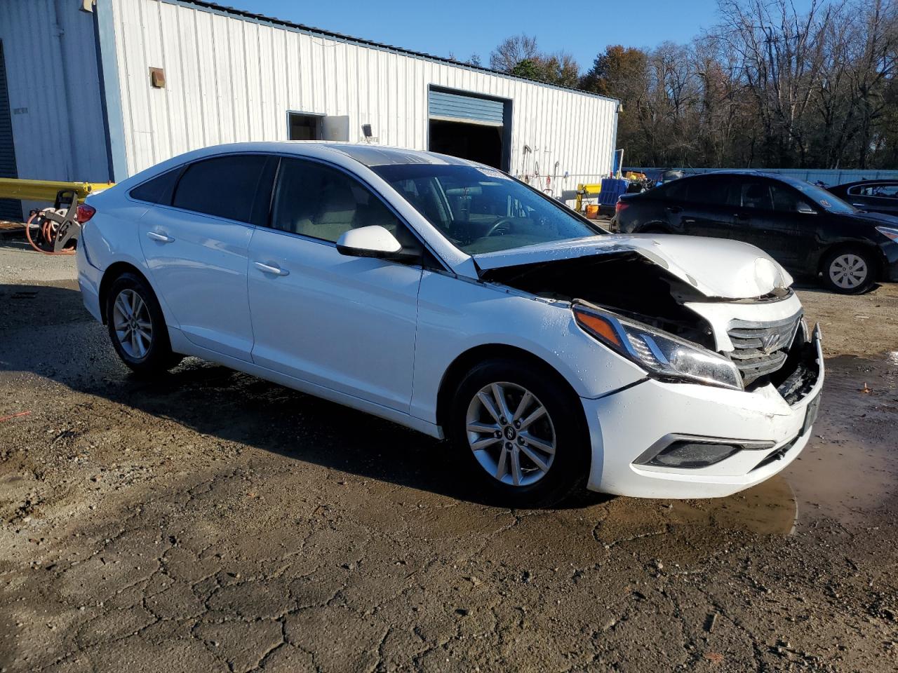 2017 Hyundai Sonata - Image 4