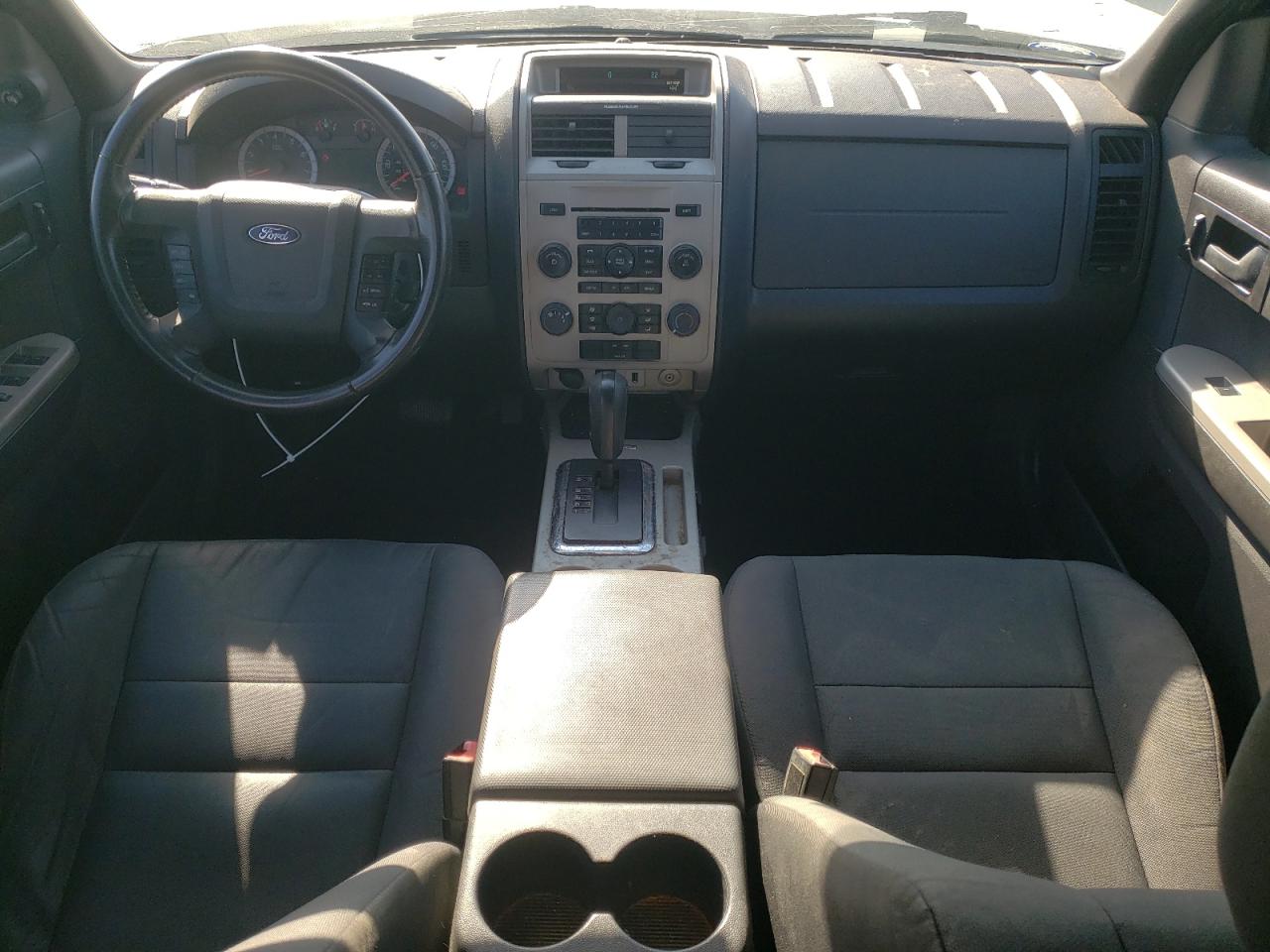 2010 Ford Escape - Image 8