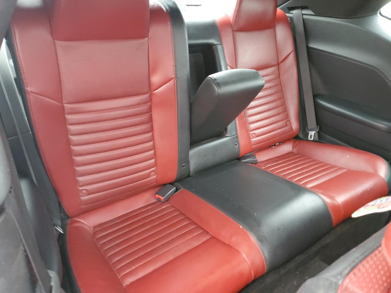 2014 Dodge Challenger - Image 10