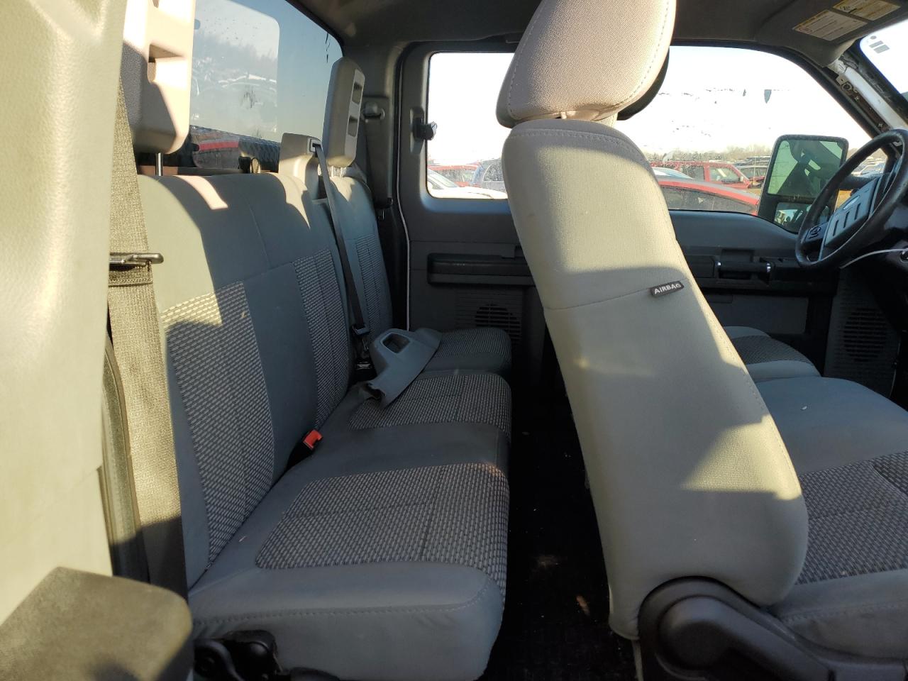 2011 Ford F250 - Image 10
