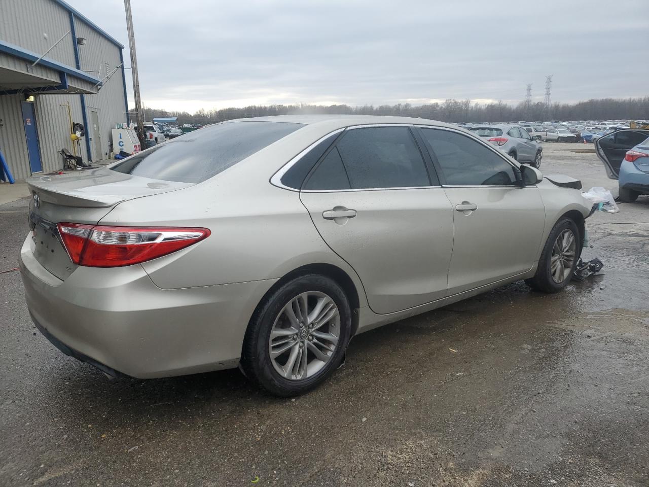 2017 Toyota Camry - Image 3