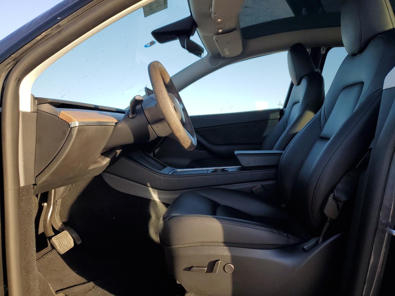 2022 Tesla Model Y VIN: 7SAYGDEE6NA002371 Lot: 85985074