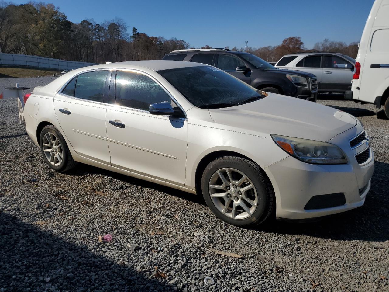 VIN 1G11D5SR8DF188764 2013 CHEVROLET MALIBU no.4