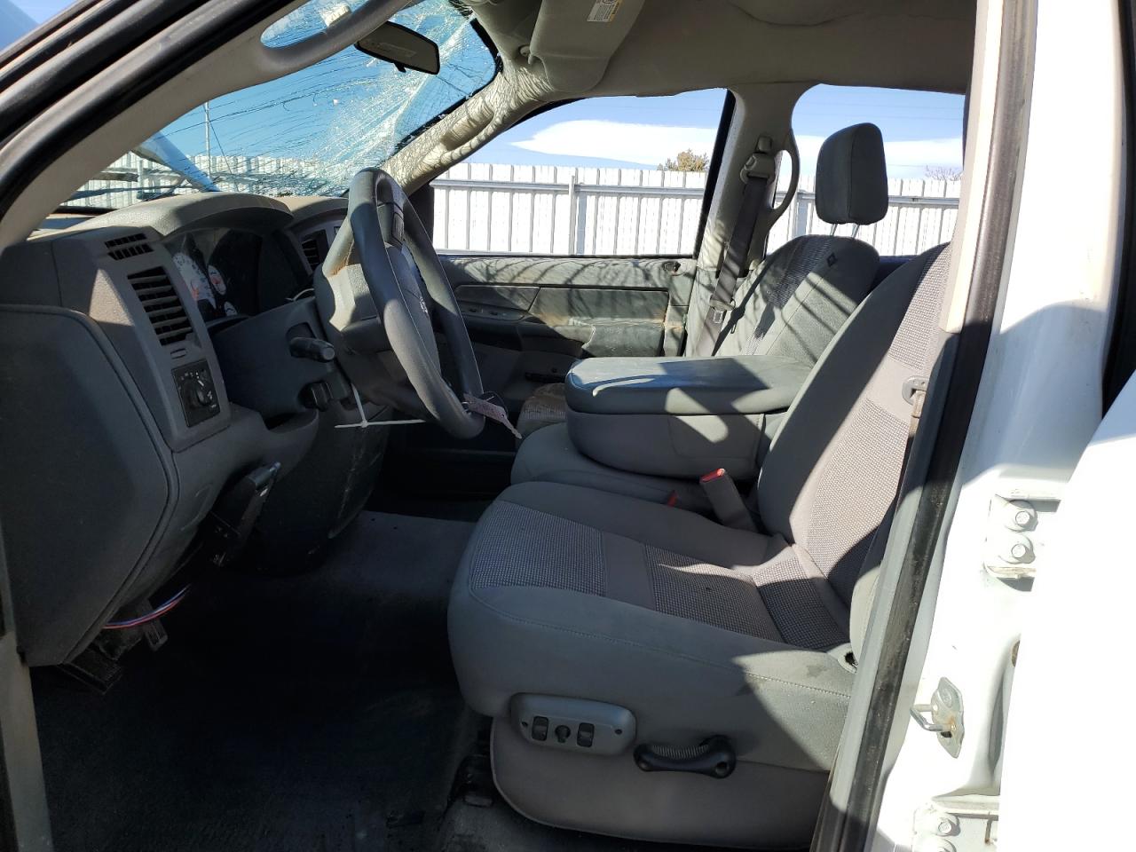 2008 Dodge RAM - Image 7