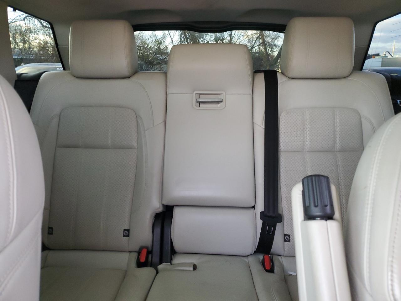 2018 Land Rover Range Rover - Image 10