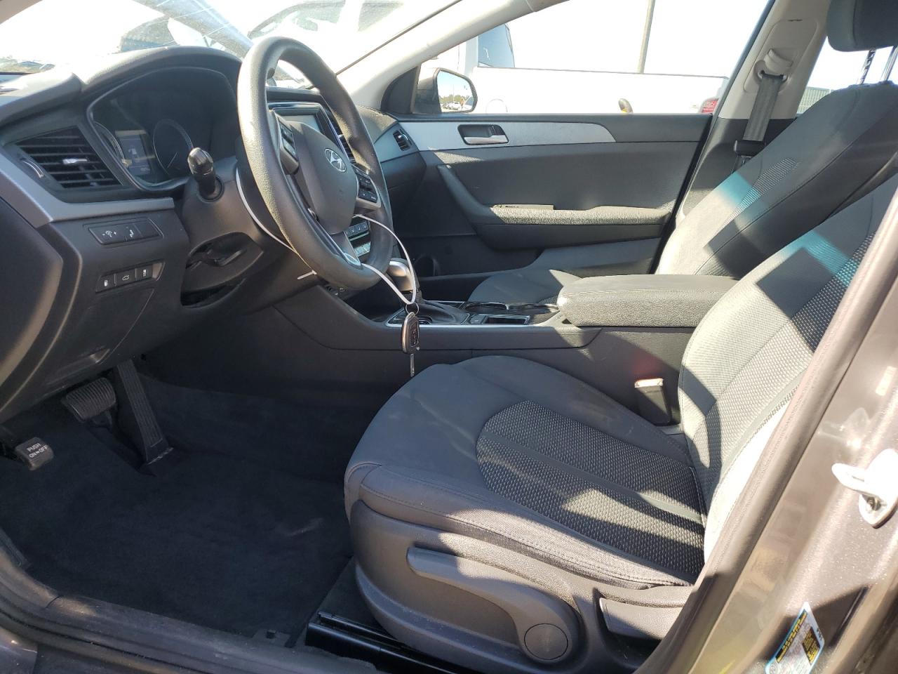 2019 Hyundai Sonata - Image 7