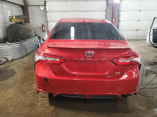  TOYOTA CAMRY 2019 Czerwony