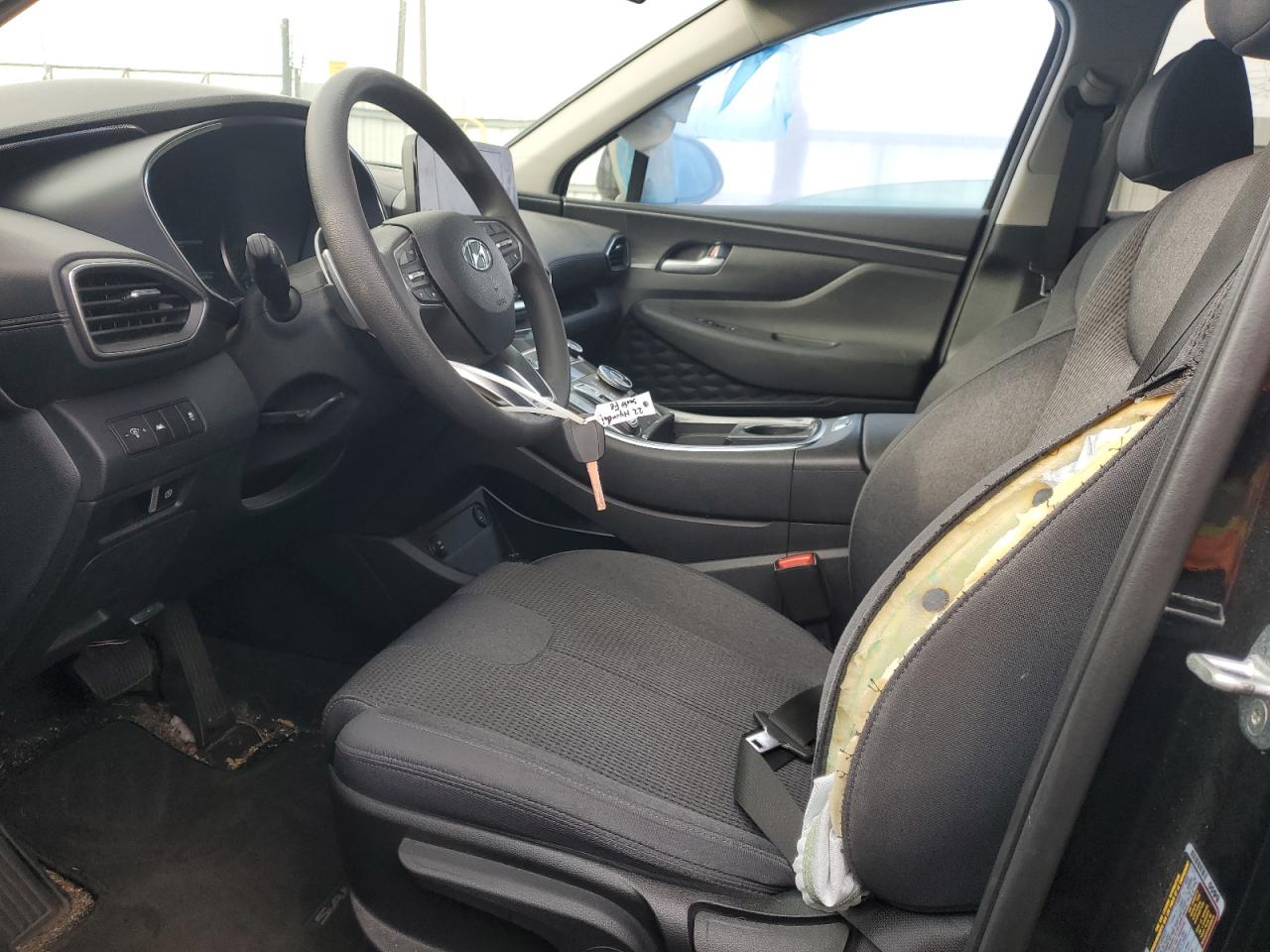 2022 Hyundai Santa Fe - Image 7